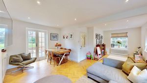 Photo 11- click for photo gallery